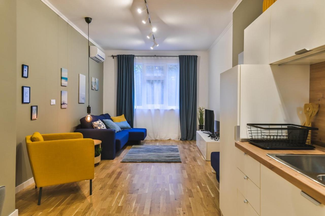 סופיה Pieces Of Nature In A Stylish One-Bedroom Flat By Flat Mаnager מראה חיצוני תמונה