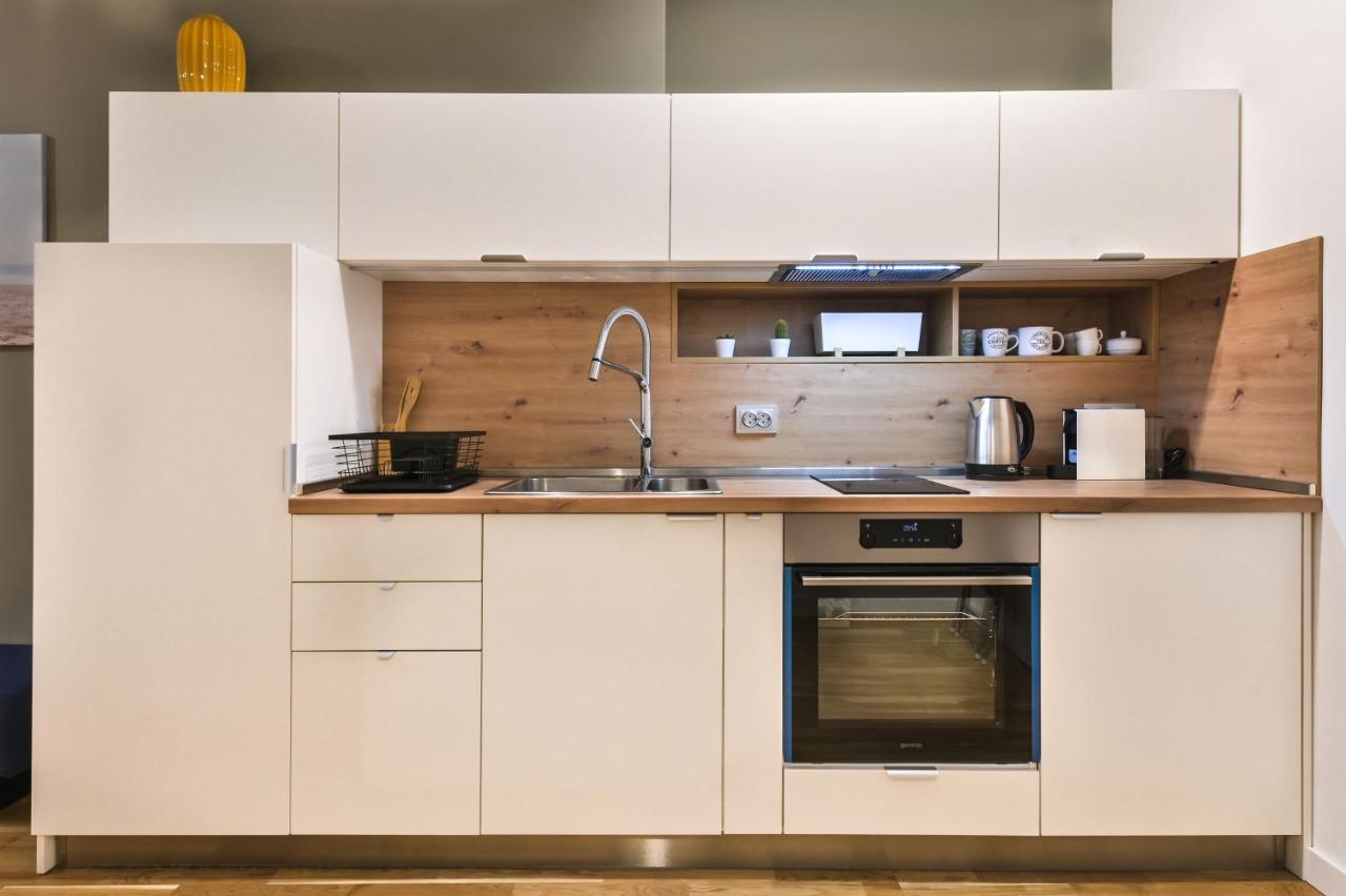 סופיה Pieces Of Nature In A Stylish One-Bedroom Flat By Flat Mаnager מראה חיצוני תמונה