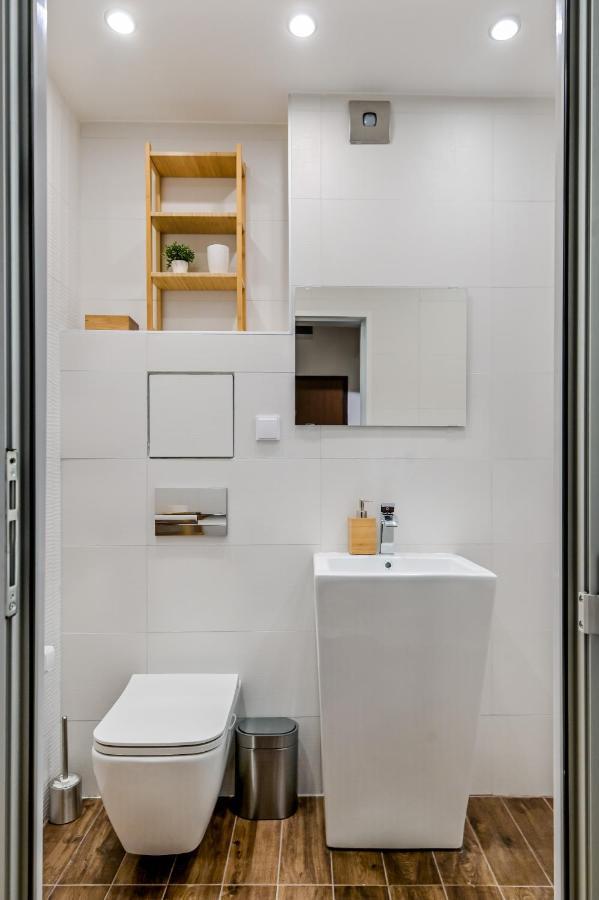 סופיה Pieces Of Nature In A Stylish One-Bedroom Flat By Flat Mаnager מראה חיצוני תמונה